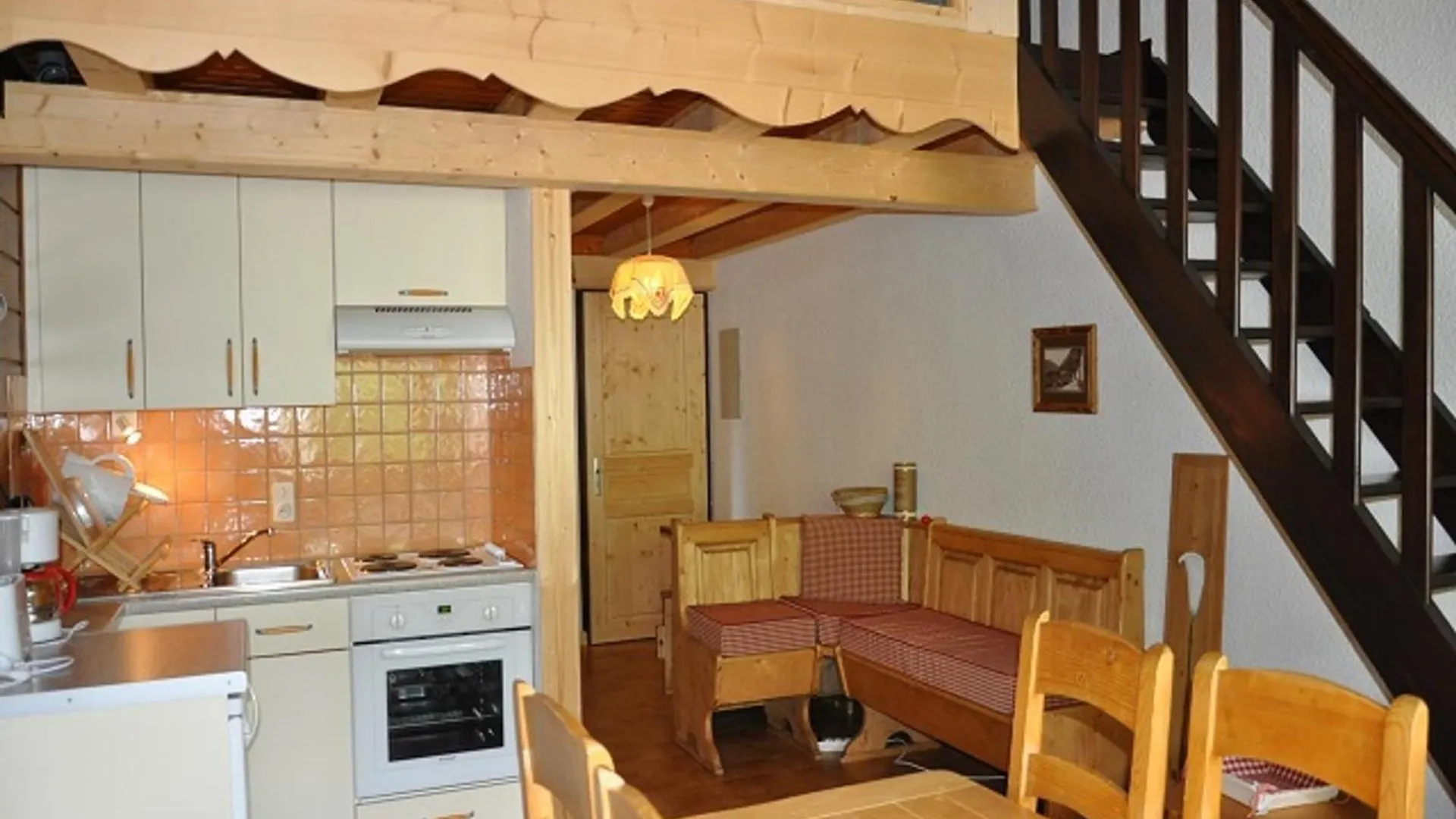 Charmant Appartement Familial Avec Mezzanine Et Balcon En Centre-Ville - Fr-1-692-4 La Chapelle-d'Abondance